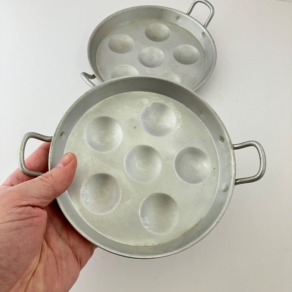 2 Vintage Escargot Plate French Aluminum Pur Tournus Unis Handled c1970's - Picture 7 of 8